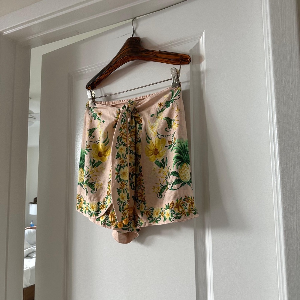 Farm Rio Pink Botanical Beauty Shorts - Picture 2 of 7